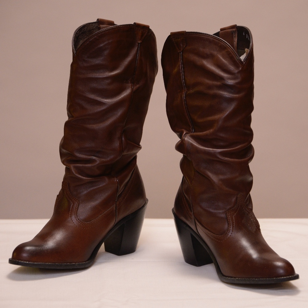 Dingo, Brown leather, scrunch western style boots
